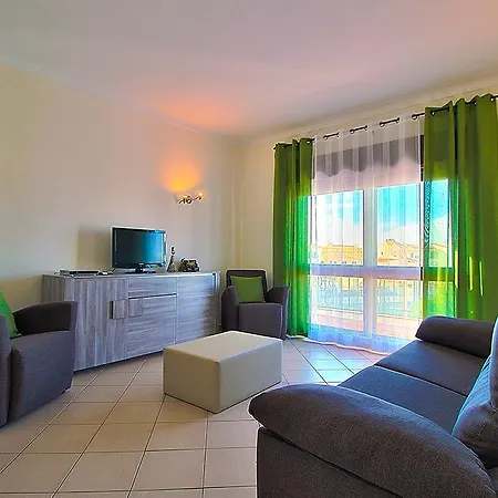 Dinita Αλμπουφέιρα