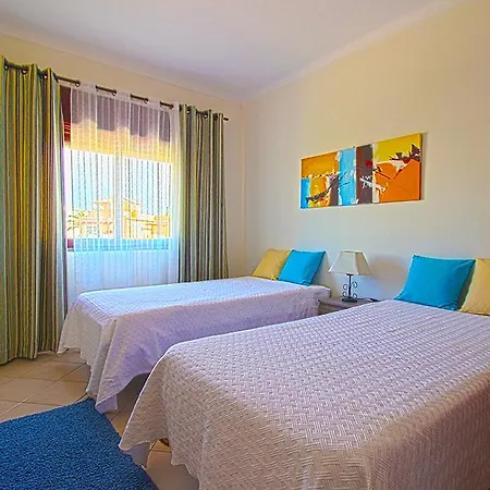 Dinita Албуфейра