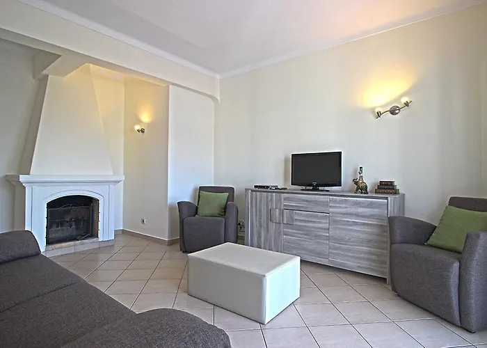 Dinita Apartman